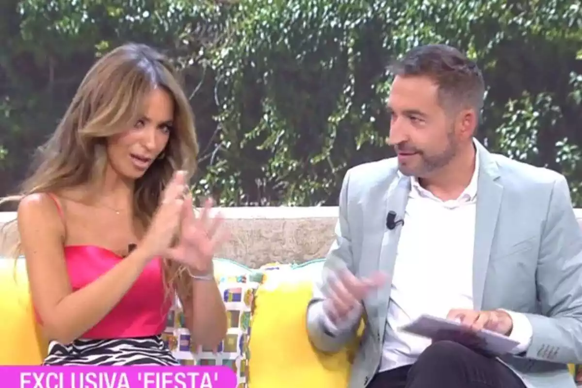 Captura de 'Fiesta' con Frank Blanco y María Verdoy como presentadores el 5 de agosto de 2023
